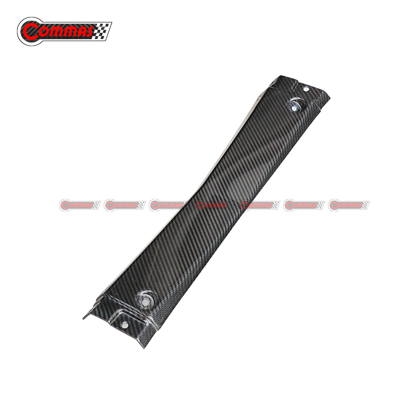 Lamborghini LP700 Motorinnenraum aus Kohlefaser