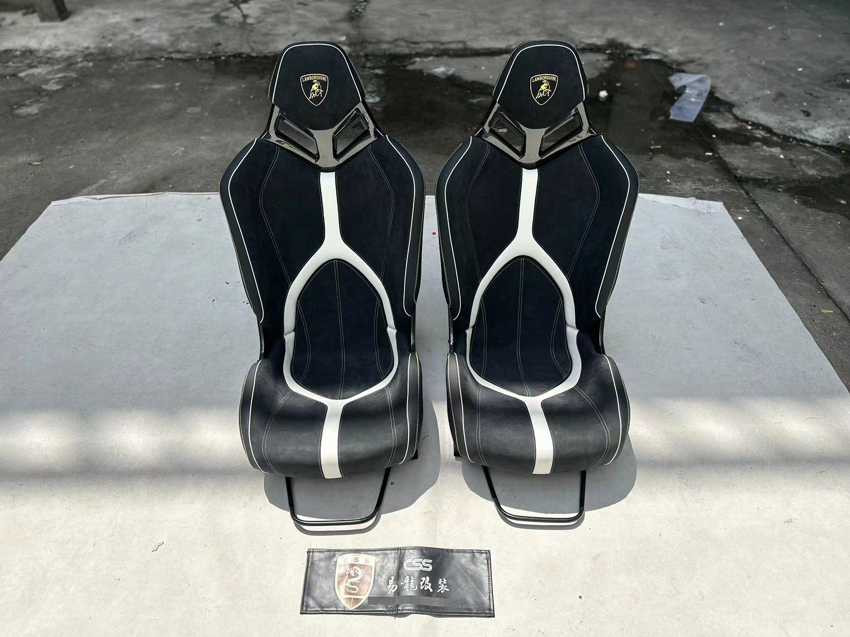 Lambroghini SVJ Sitz 