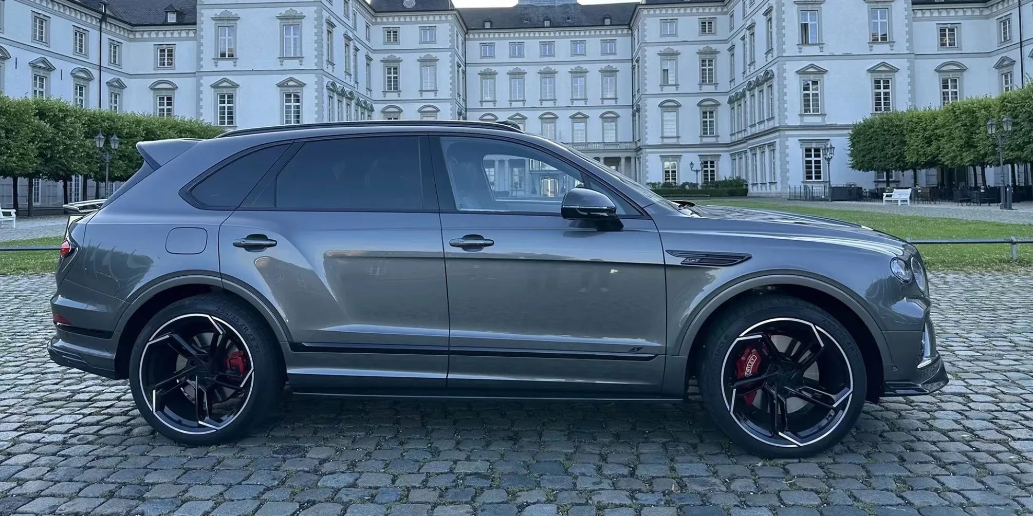 Bentley Bentayga Karbonfaser-Karosseriesatz